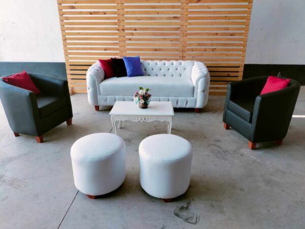 Sala moderna blanca