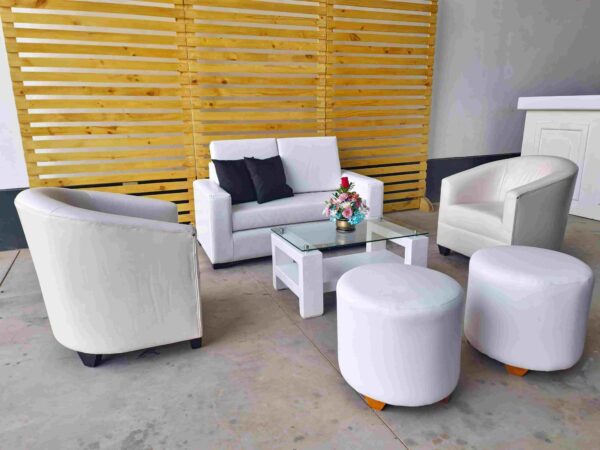 Sala moderna blanca